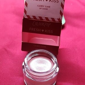 Fresh Produce Candy Cane Lip Scrub - Soft Pink